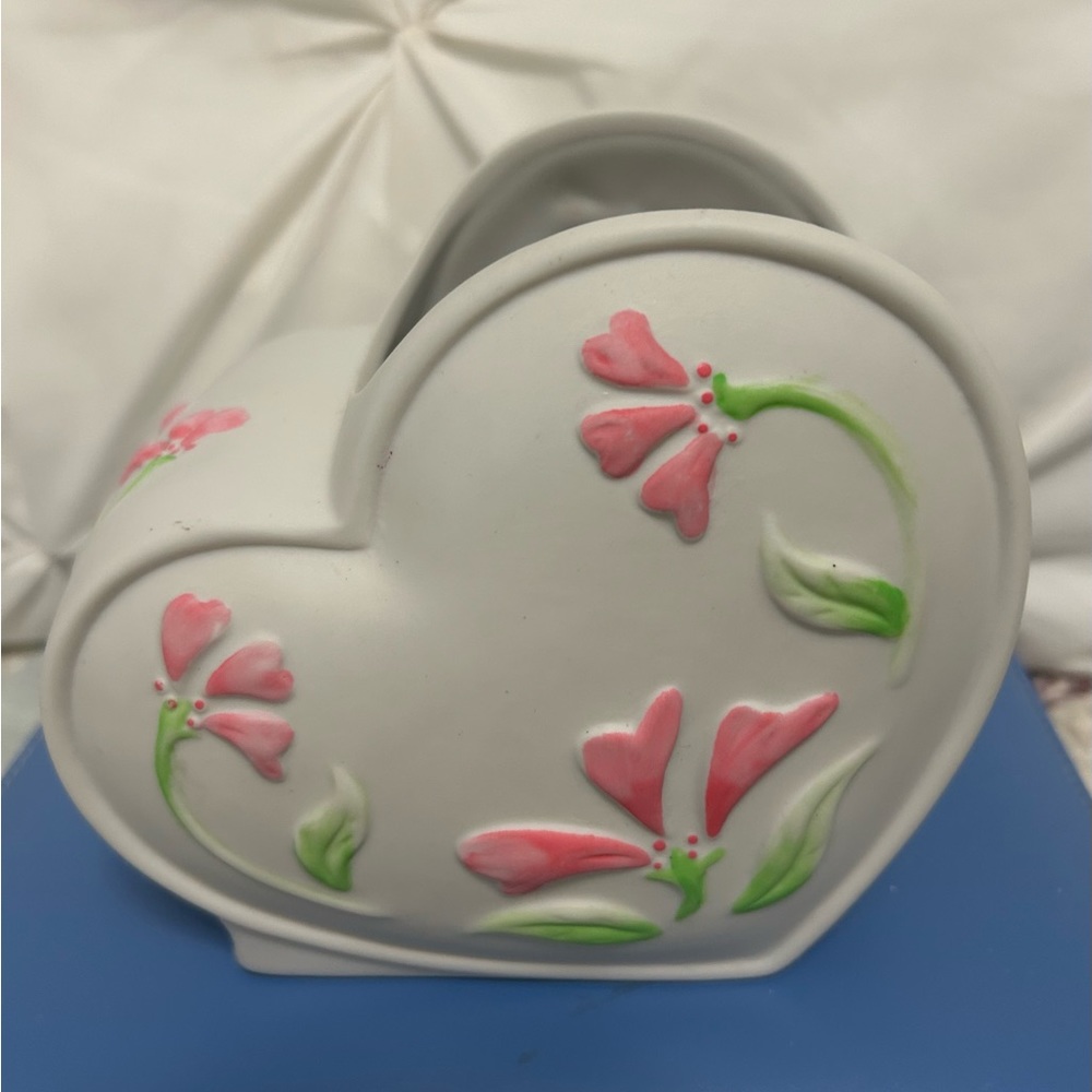 Vintage Heart Shaped Ceramic Planter/vase